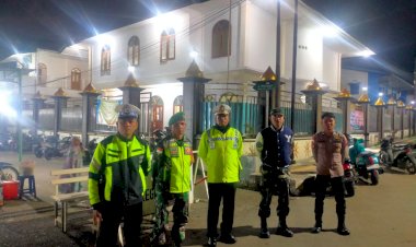 Polres-Manggarai-Lakukan-Pengamanan-Sholat-Tarawih-di-Masjid-Jihadul-Ukhrah-Selama-Bulan-Suci-Ramadhan.