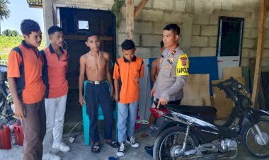 Kapolsek-Reo,-Polres-Manggarai-Pimpin-Patroli-Dialogis-dan-Sambang-untuk-Menjaga-Kamtibmas-di-Wilkum-Polsek-reo.