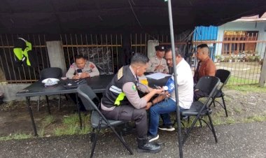 Pastikan-Kesehatan-Anggota,-Sidokkes-Polres-Manggarai-lakukan-Pemeriksaan-Kesehatan-Anggota-Pos-Pengamanan-Operasi-Ketupat-Turangga-2024.