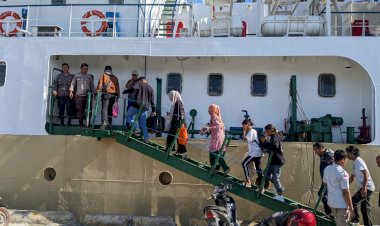 Pengamanan-Kapal-Penumpang-KM.SABUK-NUSANTARA-49-di-Pelabuhan-Laut-Reo-Berlangsung-Lancar