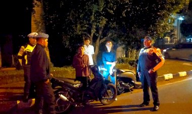Perwira-Pengawas-dan-Piket-Fungsi-Gelar-Patroli-Malam,-Jaga-Keamanan-Kota-Ruteng