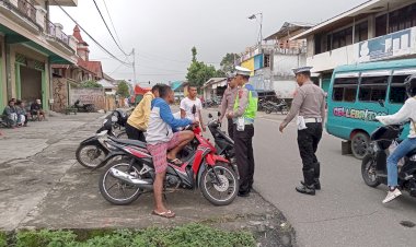 Patroli-Sat-Lantas-Polres-Manggarai-Tingkatkan-Pengawasan-dan-Himbauan-Keselamatan-Lalu-Lintas