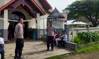 Polsek-Cibal-:-Pengamanan-Misa-Minggu-di-Gereja-Paroki-Kristus-Raja-Pagal-Berlangsung-Lancar