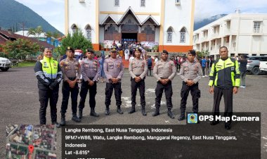 Pengamanan-dan-Pengawalan-Jenazah-Almarhum-RD-Benediktus-Jaya-Dilaksanakan-oleh-Personel-Polres-Manggarai