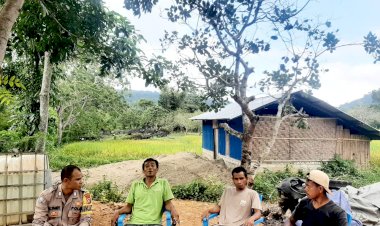 Bripka-Stanilaus-K.-Tandi-Himbau-Warga-Reok-Barat-untuk-Waspada-Terhadap-Kejahatan-dan-Bencana-Alam