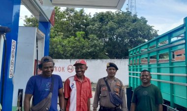 Regu-Piket-SPKT-III-Polsek-Satar-Mese-Lakukan-Patroli-Dialogis-di-SPBU-Iteng
