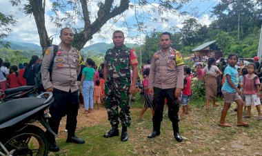 Kapospol-Cibal-Barat-Pimpin-Pengamanan-Turnamen-Bola-di-Desa-Bere,-Kecamatan-Cibal-Barat,-Kabupaten-Manggarai