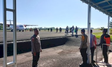 KP3-Udara-Frans-Sales-Lega-Ruteng-Melakukan-Giat-Pengamanan-Pesawat-Penumpang-WINGS-AIR-ATR-72---600