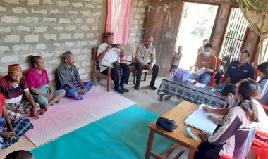 Bhabinkamtibmas-Reok-Barat-Dampingi-Petugas-Puskesmas-Lemarang-Gelar-Posbindu-dan-Skrining-Penyakit-Tidak-Menular-di-Kampung-Kalo