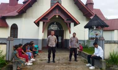 Personil-Polsek-Cibal-Amankan-Perayaan-Misa-di-Gereja-Paroki-Kristus-Raja-Pagal