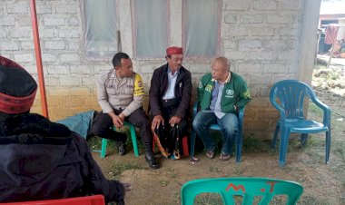 Bhabinkamtibmas-Kec.-Ruteng-Lakukan-Sambang-ke-Rumah-Warga-di-Dusun-Dalo