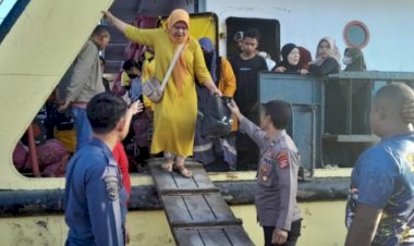 KP3-Laut-:-Pengamanan-Kapal-Penumpang-di-Pelabuhan-Laut-Reo-Berjalan-Lancar