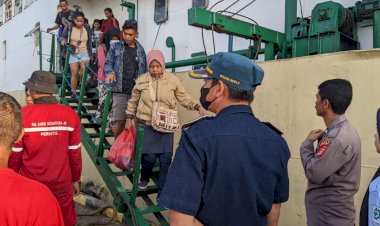 KP3-Laut-Pelabuhan-Reo-Laksanakan-Pengamanan-Kapal-Penumpang-di-Pelabuhan-Laut-Reo