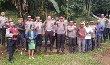 Polres-Manggarai-Gelar-Program-Penanaman-Pohon-dalam-rangka-Hari-Bhayangkara-ke-78-Tahun-2024.