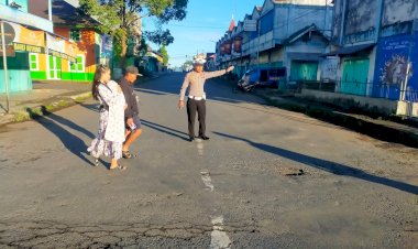 Satlantas-Polres-Manggarai-Laksanakan-Pengaturan-Pagi-untuk-Keamanan-Lalu-Lintas