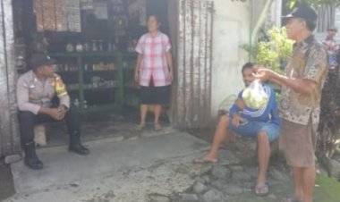 Bhabinkamtibmas-Bripka-Arsel-Liunima-Sosialisasikan-TPPO-dan-Antisipasi-Rabies-serta-Bencana-Alam-di-Rejo-Desa-Ceka-Luju