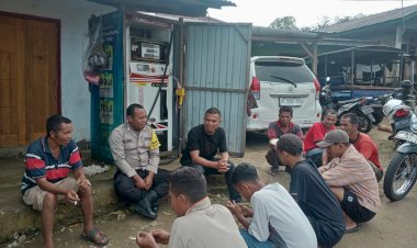 Bhabinkamtibmas-Kecamatan-Ruteng-Jalin-Silaturahmi-dan-Komunikasi-dengan-Warga-Desa-Bangka-La'o
