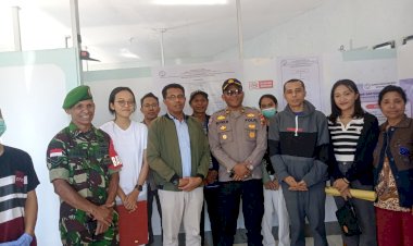Kasat-Bimas-Polres-Manggarai-Dampingi-Dinas-Kesehatan-dalam-Program-Kesehatan-Jiwa,-Lepas-pasung-ODGJ.