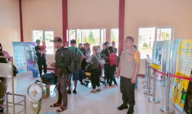 Pengamanan-Pesawat-Penumpang-oleh-KP3-Udara-Frans-Sales-Lega-Ruteng