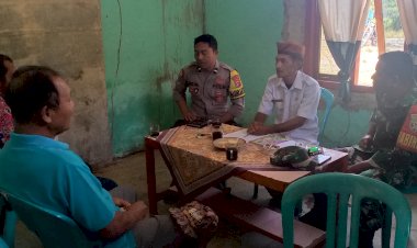 Bhabinkamtibmas-Kelurahan-Baru,-Kecamatan-Reok-Mediasi-Permasalahan-warga.