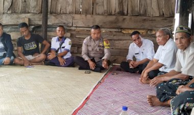 Sosialisasi-Pencegahan-TPPO,-HPR,-dan-Kenakalan-Remaja-oleh-Bhabinkamtibmas-dan-Babinsa-di-Desa-Liang-Bua