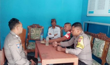 Patroli-Dialogis-di-SMP-Negeri-2-Cibal-Barat:-Bhabinkamtibmas-dan-Babinsa-sampaikan--Pesan-Kamtibmas