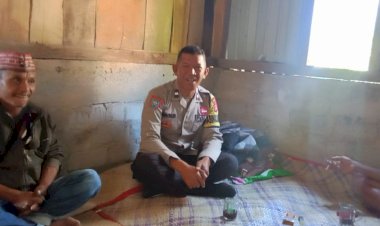 Patroli-Dialogis-Bhabinkamtibmas-Kecamatan-Ruteng-himbau-warga,-aktif--Memelihara-Kamtibmas-yang-Aman-dan-Kondusif