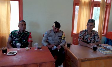 Bhabinkamtibmas-dan-Babinsa-Mediasi-Masalah-Batas-Tanah-di-Desa-Satar-Loung