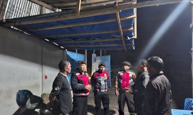Sat.-Samapta-Polres-Manggarai-gelar-Patroli-Perintis-Presisi-dan-Himbauan-Kamtibmas-Malam-Hari-di-Kota-Ruteng