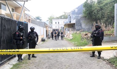 Polri-Tangkap-Calon-Pengantin-Bom-Bunuh-Diri-di-Batu-Malang