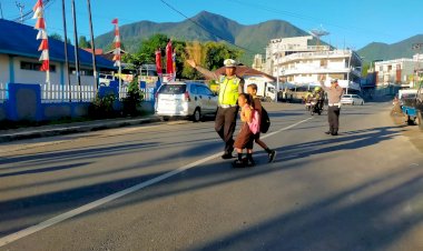Rutin!-Sat.Lantas-Polres-Manggarai-Lakukan-Gatur-Pagi