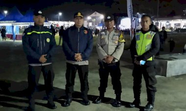 Pengamanan-Kegiatan-Masyarakat-di-Natas-Labar-Motang-Rua-Ruteng-oleh-Personil-Polres-Manggarai.