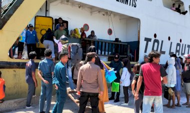 KP3-Laut-Reo-:-Pengamanan-Kapal-Penumpang-di-Pelabuhan-Laut-Reo-berlangsung-lancar.