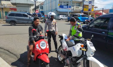 Patroli-KRYD-dan-Himbauan-Kamseltibcar-Lantas-oleh-Sat-Lantas-Polres-Manggarai-di-Kota-Ruteng