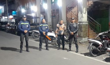 Bhabinkamtibmas-Kec.-Langke-Rembong-Konsisten-Laksanakan-Pengamanan-Resepsi-Pernikahan-di-Gedung-MCC-Ruteng