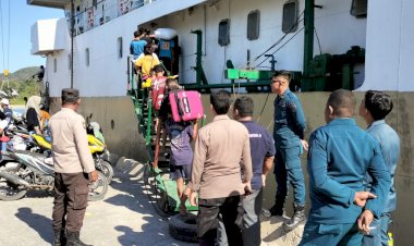 KP3-Laut-Reo-laksanakan-Pengamanan-Kapal-penumpang-di-Pelabuhan-Laut-Reo