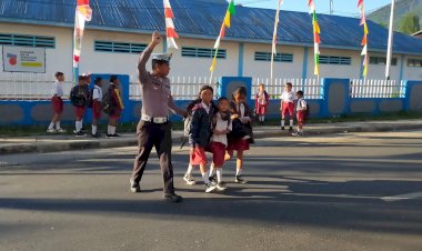 Peningkatan-Keamanan-dan-Kelancaran-Lalu-Lintas-di-Kota-Ruteng-oleh-Sat.Lantas-Polres-Manggarai