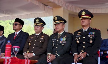 Polres-Manggarai-Ikuti-Upacara-Pengibaran-Bendera-Merah-Putih-Peringatan-HUT-Ke-79-Proklamasi-Kemerdekaan-RI