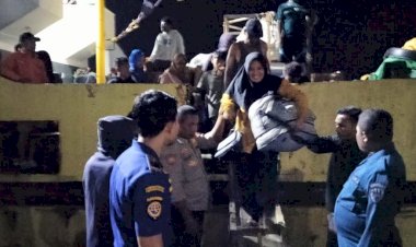 Pengamanan-Kapal-Penumpang-KM.-MALOLI-di-Pelabuhan-Laut-Reo-oleh-KP3-Laut