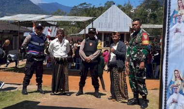 Kapospol-Lelak,-Bhabinkamtibmas-dan-Babinsa-lakukan-Pengamanan-Kegiatan-Masyarakat-di-Desa-Ketang