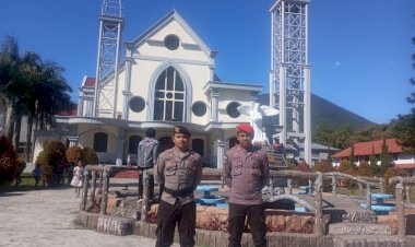 Personel-Polres-Manggarai-Laksanakan-Pengamanan-Ibadah-Minggu-di-Kota-Ruteng