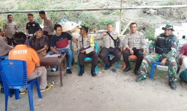 Unit-Identifikasi-Satuan-Reskrim-Polres-Manggarai-datangi-TKP-Penemuan-Jenazah-Seorang-Pria-di-Sungai-Wae-Naong