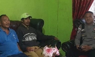 Jelang-Pilkada-Serentak,-Bhabinkamtibmas-Aipda-Emilius-Johan-Laksanakan-Sambang-dan-Diskusi-di-Desa-Nao