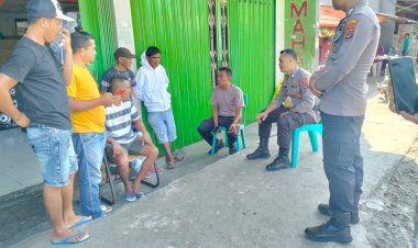 Jumat-Curhat-Polsek-Reo-:-Jalin-Komunikasi-dengan-warga-dalam-Suasana-Santai-dan-penuh-keakraban