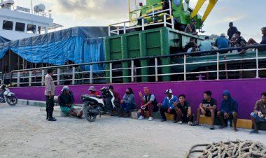 KP3-Laut-Pelabuhan-Reo-Lakukan-Pengamanan-Kapal-Penumpang-di-Pelabuhan-Laut-Reo