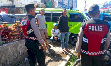 Sat.--Samapta-Polres-Manggarai-gelar-Patroli-Dialogis-dan-Pengaturan-Arus-Lalu-Lintas-di-Kota-Ruteng
