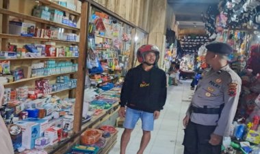 Patroli-Dialogis-Polsek-Reo,-Jaga-situasi-Aman-dan-Kondusif-di-Kecamatan-Reok