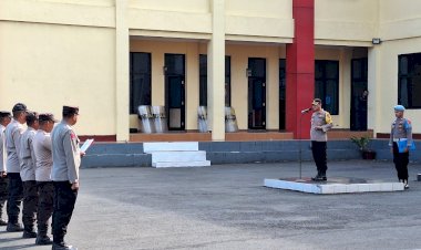 Kapolres-Manggarai-Pimpin-Apel-Pagi,-Sampaikan-Arahan-dan-Penekanan-Penting-kepada-Personel