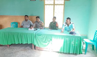 Bhabinkamtibmas-Reok-Aipda-Syamsul-Rizal-hadiri-upaya-Mediasi-Permasalahan-Pukat-Penambe