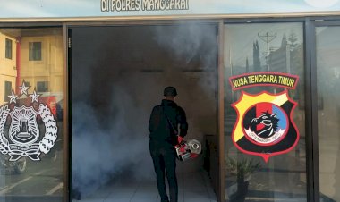 Polres-Manggarai-Laksanakan-Fogging-Tahap-Kedua-untuk-Pencegahan-Demam-Berdarah